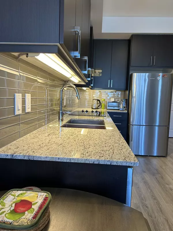 Richmond Hill, ON L4C 0X4,9608 Yonge ST #1001A