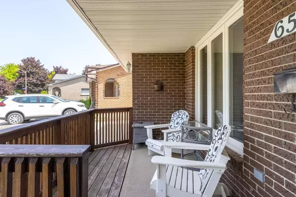 Niagara Falls, ON L2H 1Z1,6556 Echo CIR