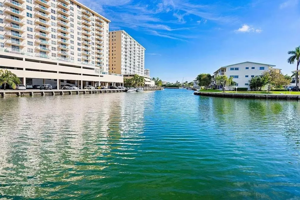 Hallandale Beach, FL 33009,270 Layne Blvd #206