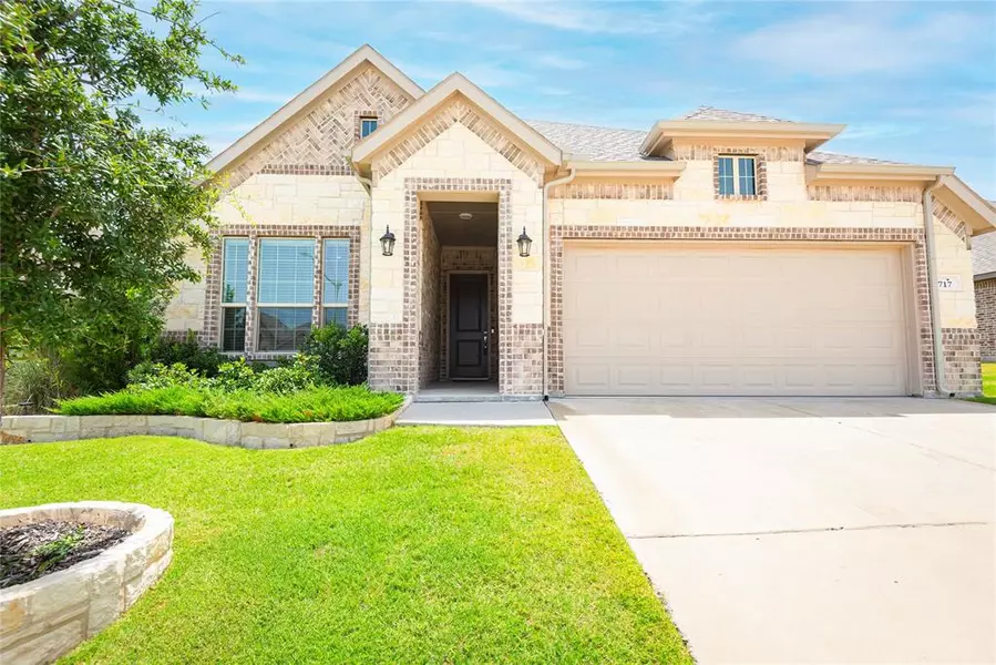 717 Long Iron Drive, Fort Worth, TX 76108