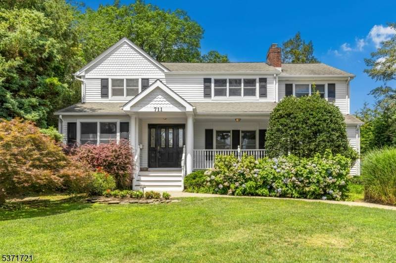 711 E Broad St, Westfield Town, NJ 07090