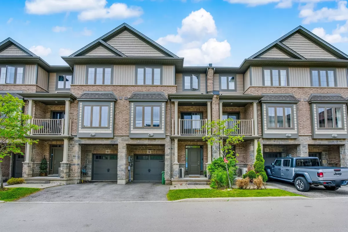 Hamilton, ON L8E 0J3,16 Lakefront DR
