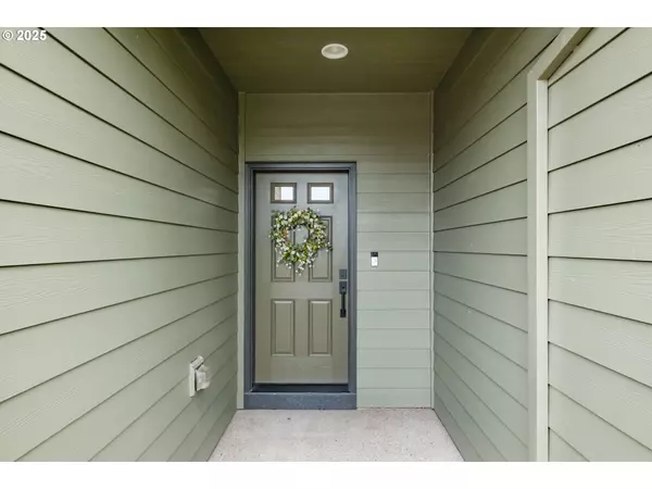 Silverton, OR 97381,813 PINTAIL ST