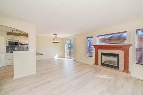 Calgary, AB T3R 0E1,43 Sage Valley Close NW