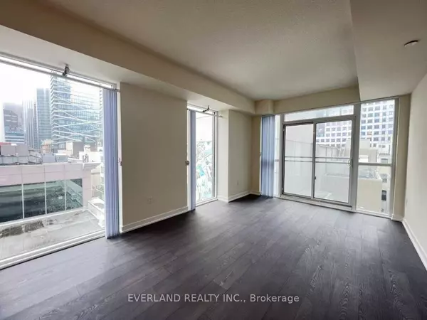 Toronto C01, ON M5V 0S6,99 John ST #501