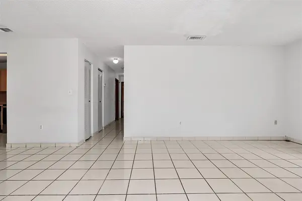 Miami, FL 33133,3211-3213 SW 26th St