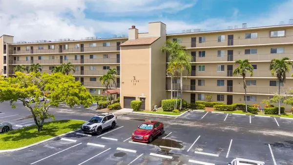 7730 NW 50th St #509, Lauderhill, FL 33351