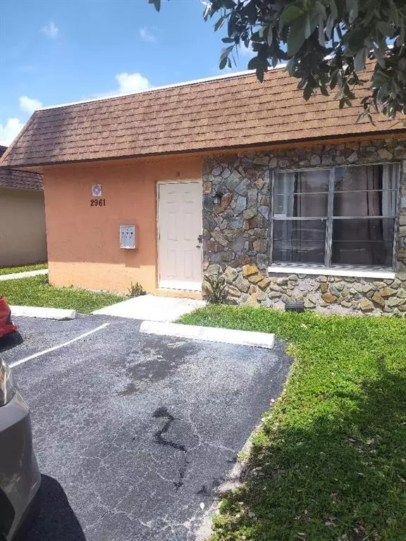 2961 NW 43rd Ter #3, Fort Lauderdale, FL 33313