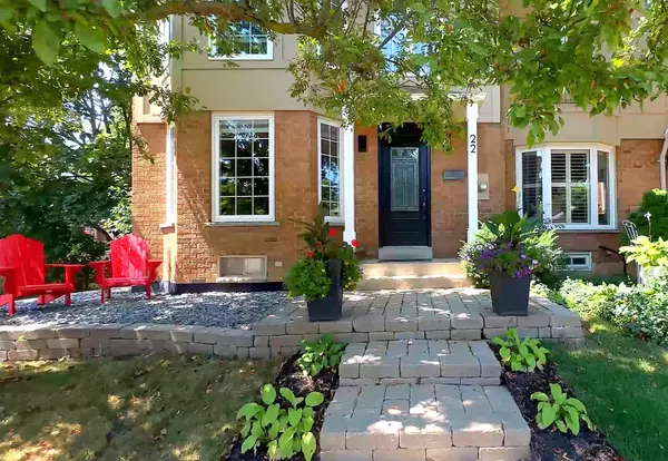 22 Waterford CRES, Hamilton, ON L8E 4Z9