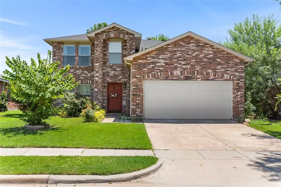 2432 Chestnut Drive, Little Elm, TX 75068