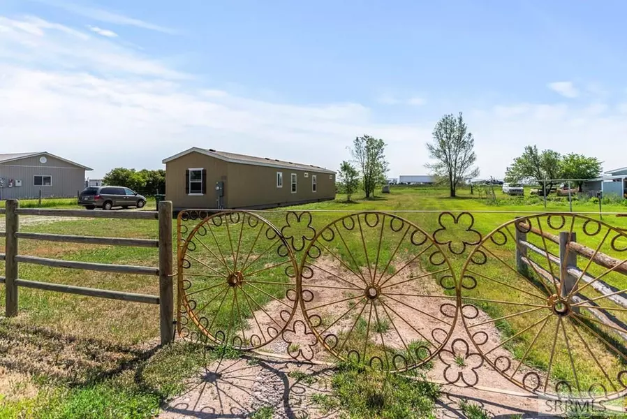 9150 N Cottonwood Drive, Idaho Falls, ID 83401