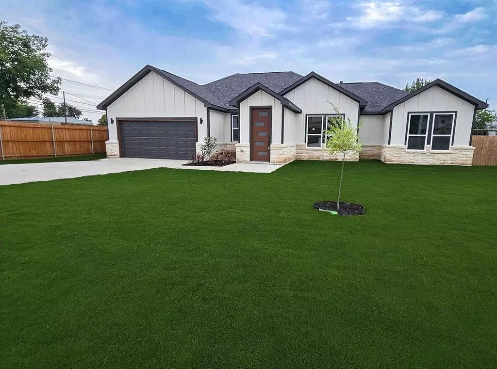 Weatherford, TX 76086,816 Jameson Street
