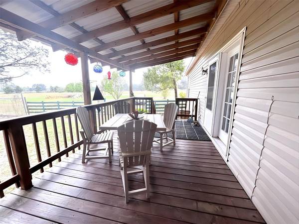 1402 An County Road 2110, Elkhart, TX 75839