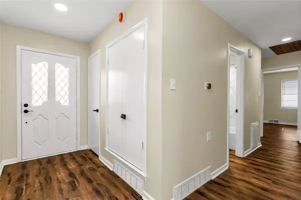 Garland, TX 75042,2302 Mockingbird Lane