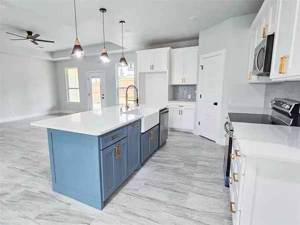 Weatherford, TX 76086,816 Jameson Street