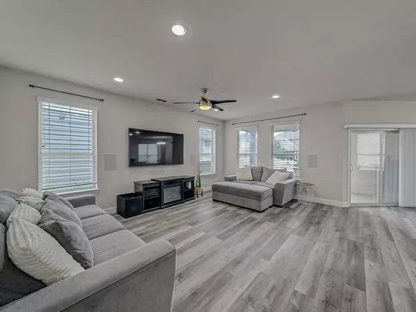 Aubrey, TX 76227,724 Whitemarsh Drive