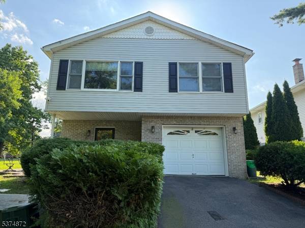 241 Morrissee Ave, Haledon Boro, NJ 07508