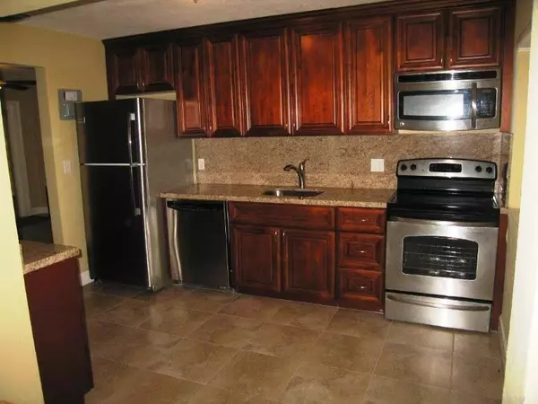 240 NE 55 STREET, Oakland Park, FL 33334