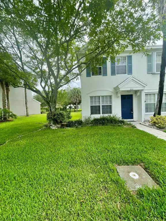 8021 Sanibel Dr #8021, Tamarac, FL 33321