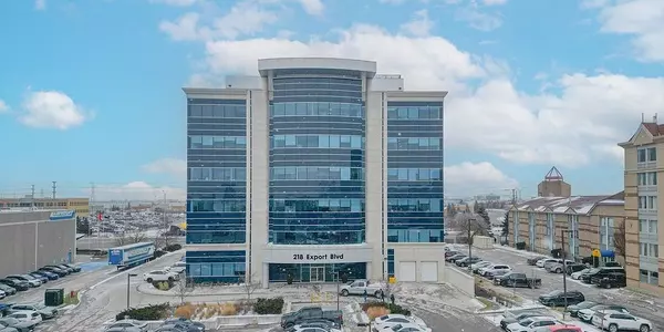 218 Export BLVD #101, Mississauga, ON L5T 1Y4