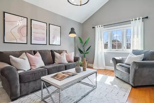 Oakville, ON L6M 3S4,2129 Glenfield RD
