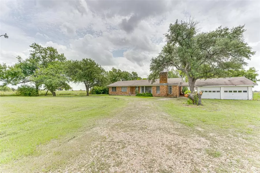 3057 Fm 1181, Ennis, TX 75119