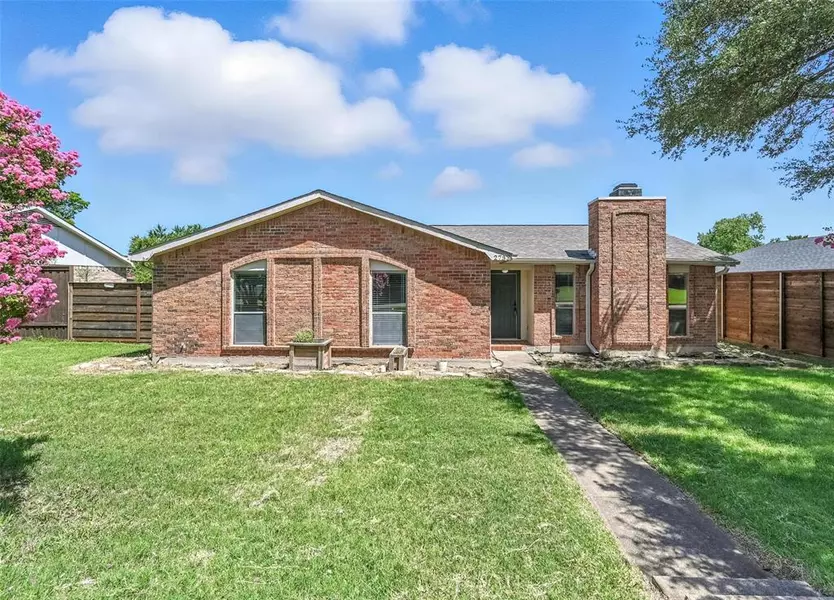 2733 E Wentwood Drive, Carrollton, TX 75007