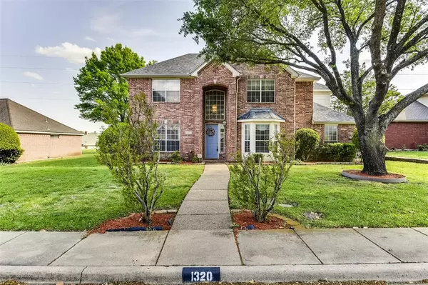 1320 Daventry Drive, Desoto, TX 75115