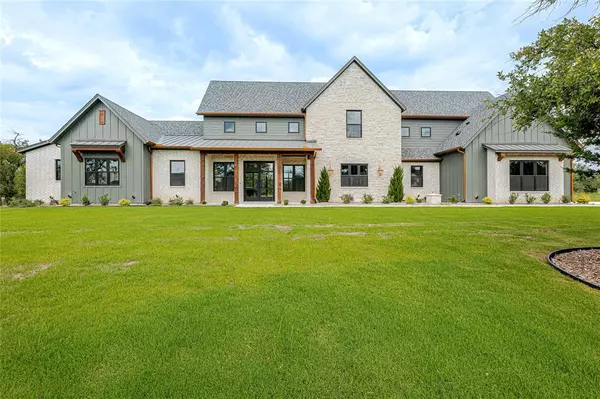 Fort Worth, TX 76108,362 Tiara Trail