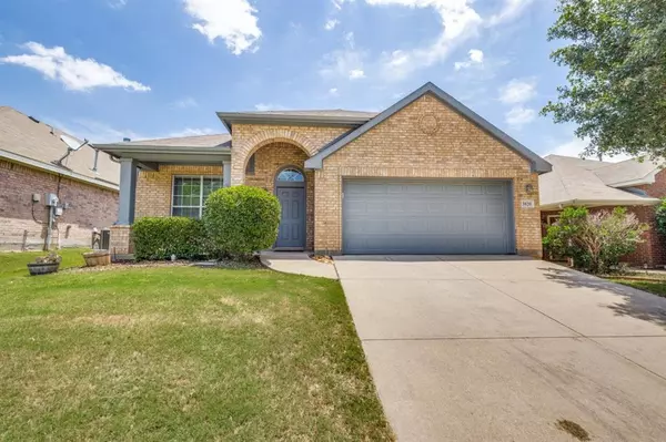 3820 Denridge Lane, Fort Worth, TX 76262