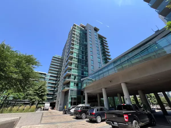 Toronto C01, ON M5V 4A1,209 Fort York BLVD #969