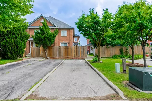 113 CLOVER BLOOM RD, Brampton, ON L6R 1S6