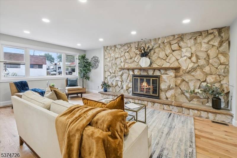 228 Oakwood Ave, Kearny Town, NJ 07032