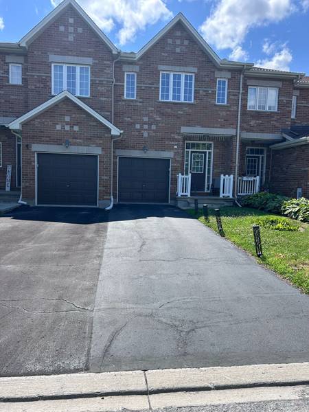 253 WAYMARK CRES, Kanata, ON K2M 0A5