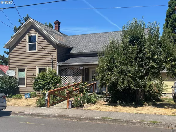 810 TAYLOR ST, Mt Angel, OR 97362