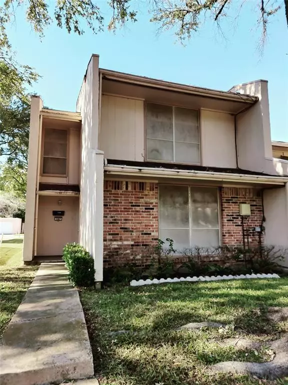 347 Valley Park Drive, Garland, TX 75043