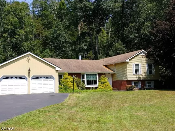 12 Goodale Rd, Andover Twp., NJ 07860
