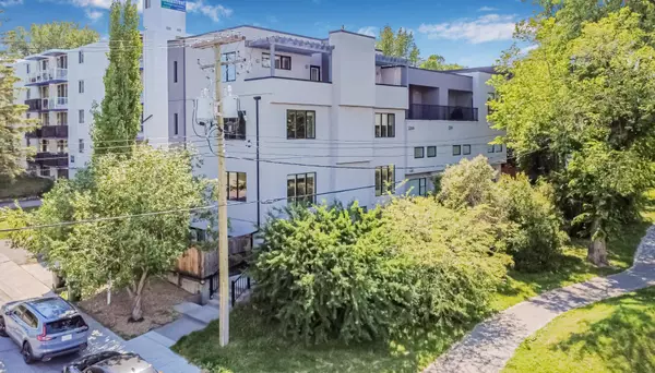 2101 17 ST SW #3, Calgary, AB T2T 4M5