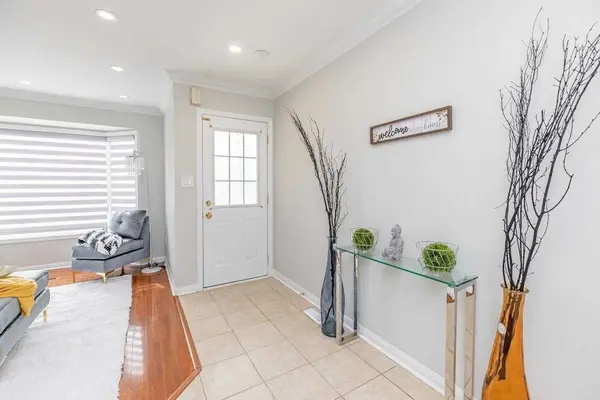 Milton, ON L9T 6L8,823 Shepherd PL