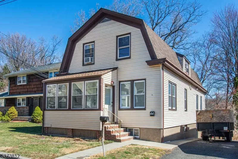 16 Coolidge Pl, Haledon Boro, NJ 07508