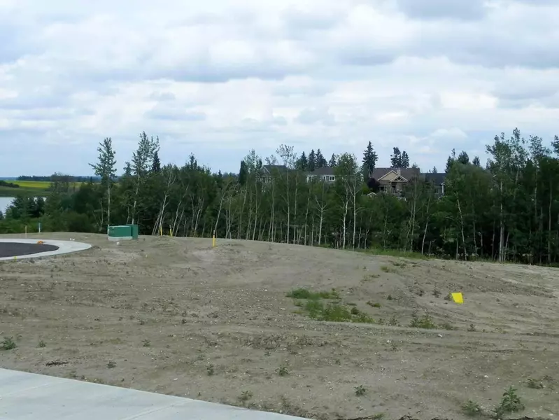 4726 Beardsley AVE, Lacombe, AB T4L1Y9