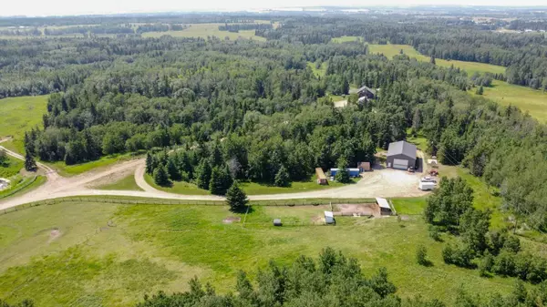 41512 Range Road 260, Rural Lacombe County, AB T4L 2N5