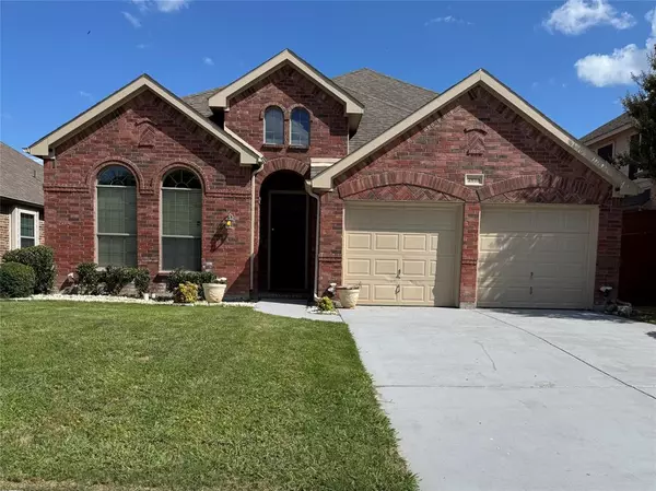2619 Cove Drive, Grand Prairie, TX 75054