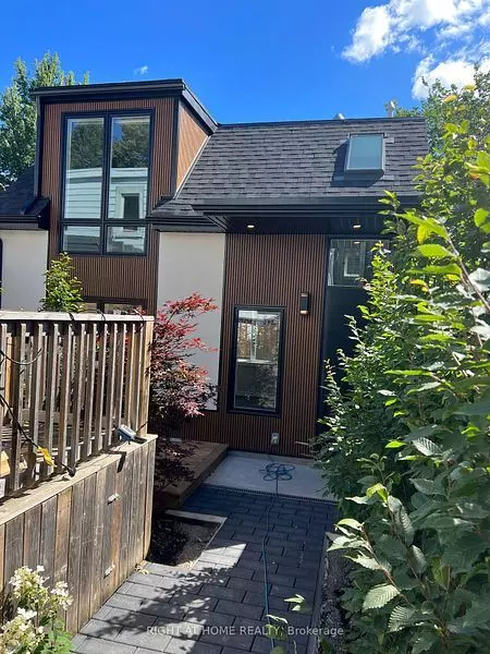 Toronto E01, ON M4M 3A8,11 Rushbrooke AVE E #Laneway