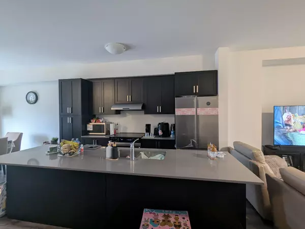 Cambridge, ON N3E 0E8,155 Equestrian WAY #38