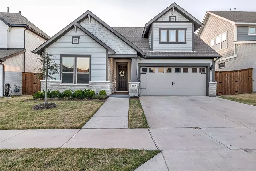 2117 Longspur Drive, Fort Worth, TX 76008