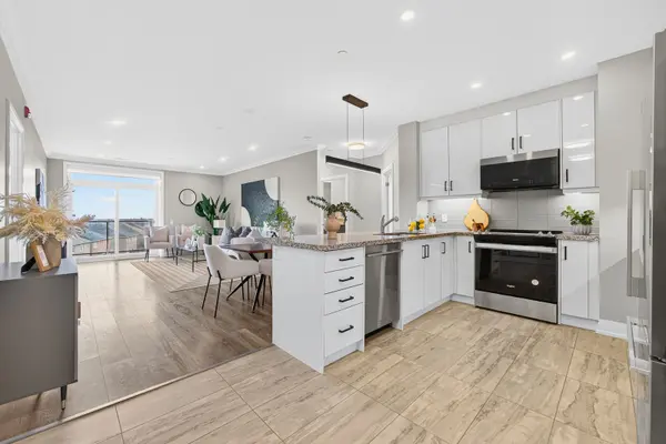 Milton, ON L9T 9M7,830 Megson TER #416