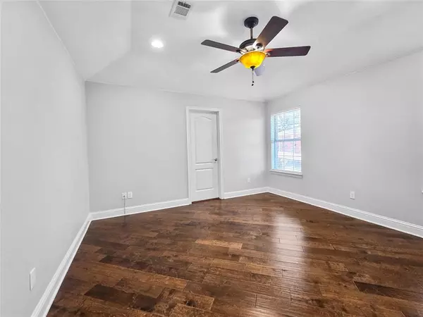 Fort Worth, TX 76116,4905 Ridglea Hills Court