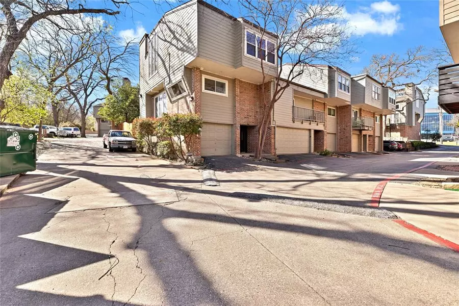 6808 Eastridge Drive #E1 Apt 24, Dallas, TX 75231
