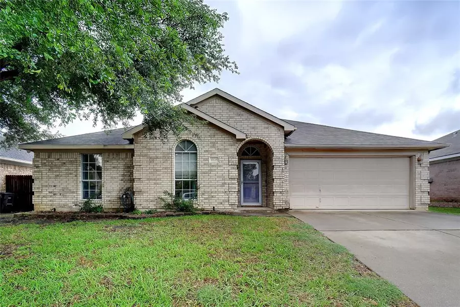 8125 Berkshire Drive, Fort Worth, TX 76137